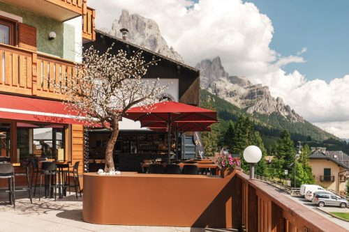 Gli esterni - Terrazza Montanare